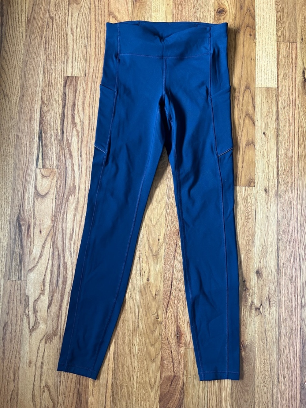 lululemon, ‘train times’ workout leggings, size 6, navy blue